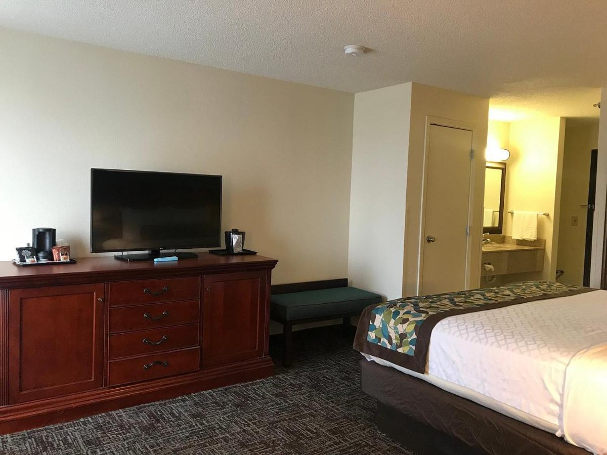 Regency Inn And Suites O'Fallon Bagian luar foto