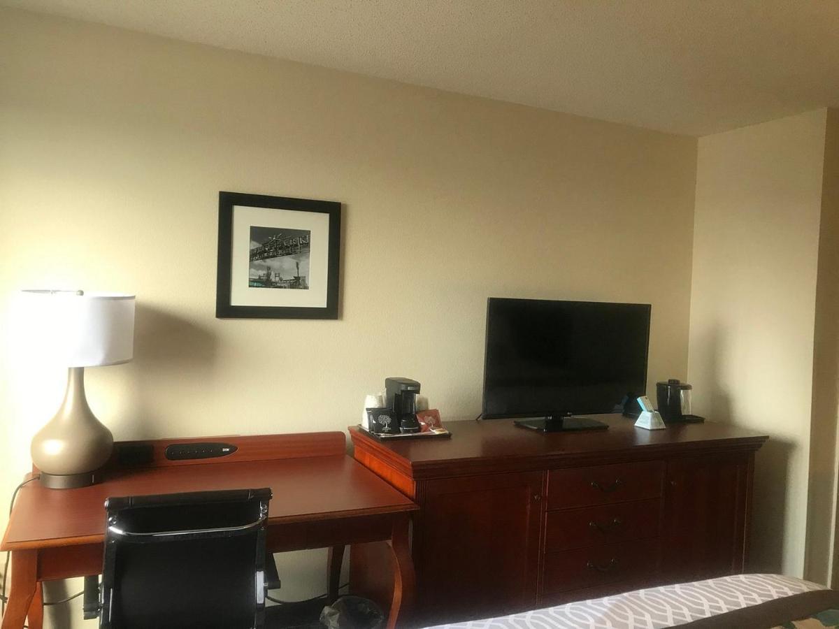 Regency Inn And Suites O'Fallon Bagian luar foto